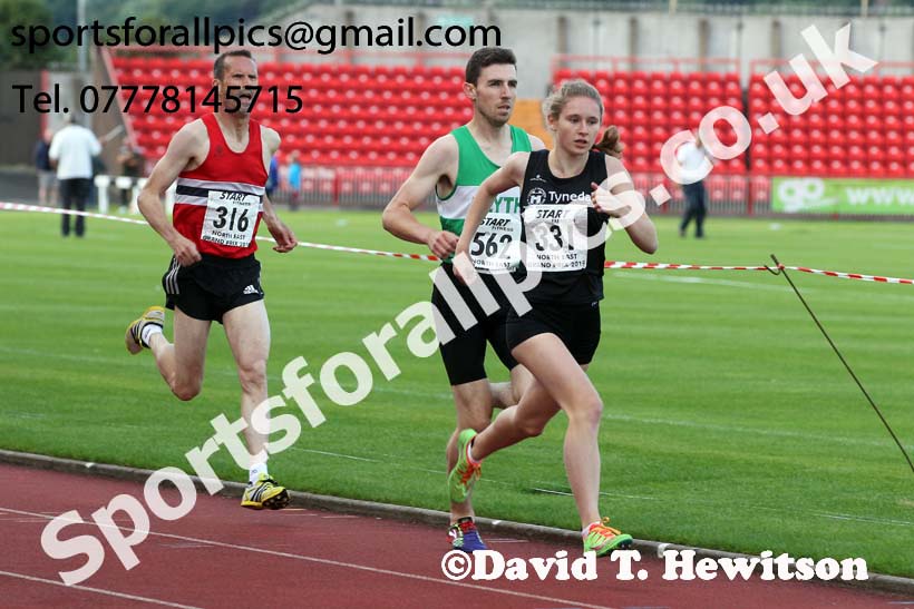 Senior graded 800 metres, 2019 North East Grand Prix, Gateshead Stadium. Photo: David T. Hewitson/Sports for All Pics
